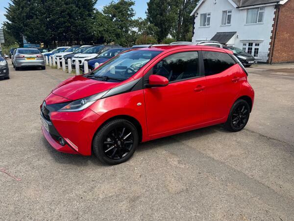 Toyota Aygo 1.0 Vvt-i X-style Euro 6 Red #3
