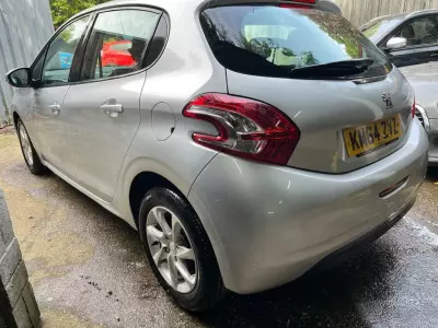 Peugeot 208 1.2 Vti Allure #9