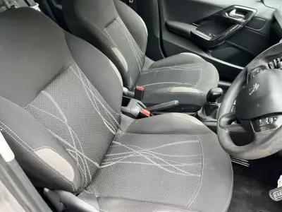 Peugeot 208 1.2 Vti Allure #14