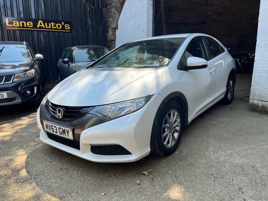 Honda Civic 1.8 I-vtec Se Euro 5 S S White #4