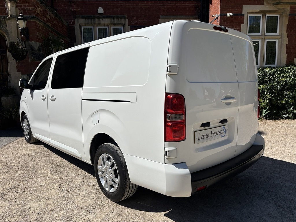 Vauxhall Vivaro 2.0 Turbo D 3100 Sportive Crew Van L1 H1 Euro 6 S White #8