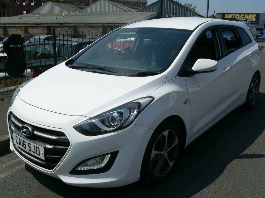 Hyundai I30 1.6 Crdi Blue Drive S Tourer Euro 6 S S White #5