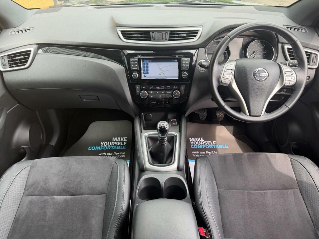 Nissan Qashqai Suv 1.5 Dci N-vision 2Wd Euro 6 Ss 201717 VN17KYV Black #2