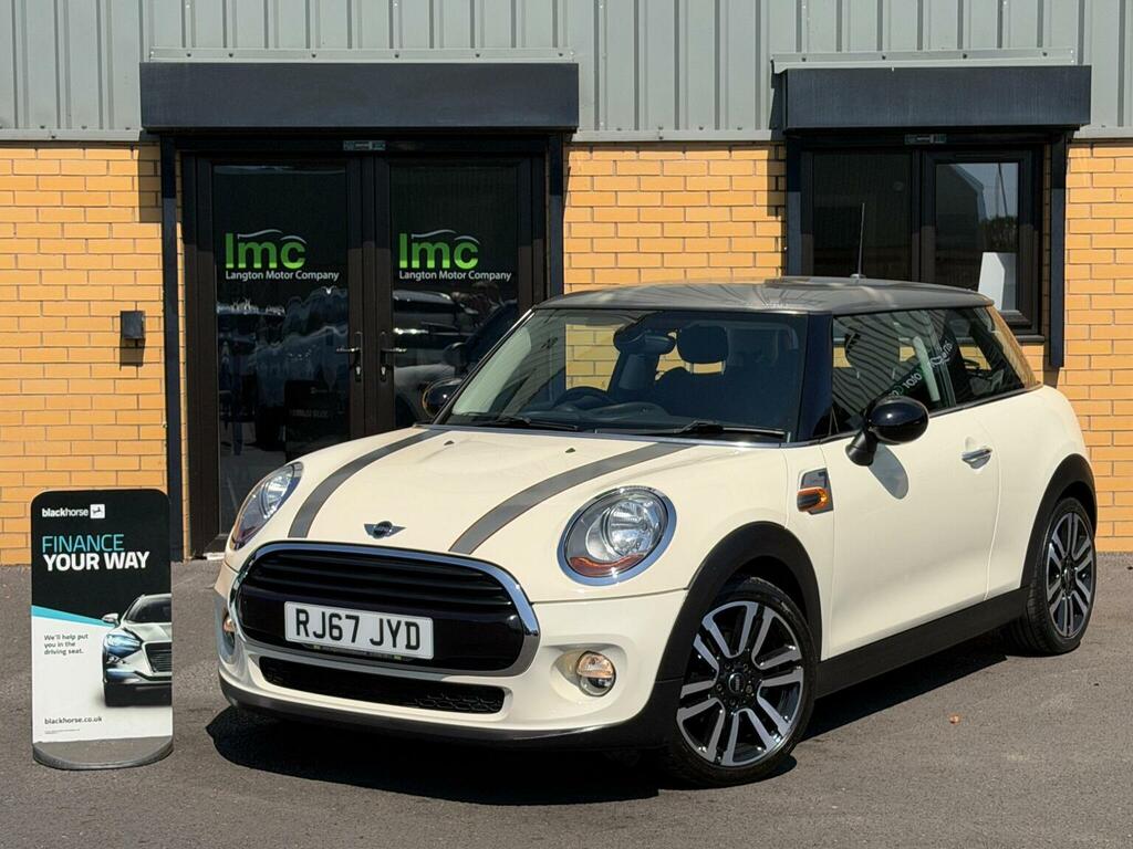 Mini Hatch Hatchback 1.5 Cooper Seven Euro 6 Ss White