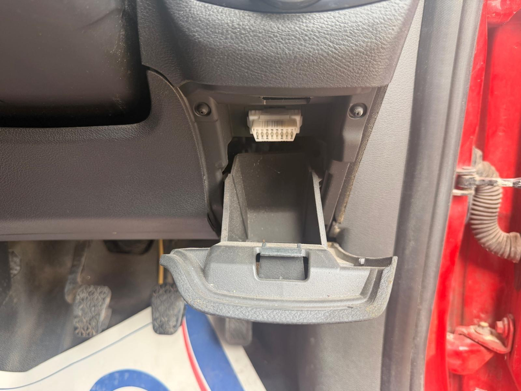 Ford Transit Courier 1.5L Trend White #21