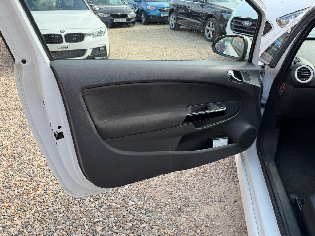 Vauxhall Corsa Hatchback 1.2 Yellow #18