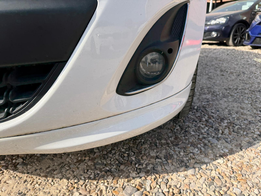 Vauxhall Corsa Hatchback 1.2 Yellow #45