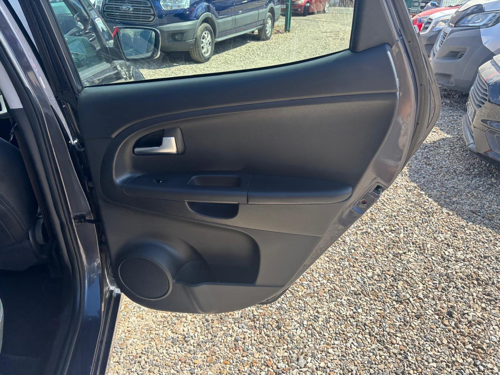 Kia Venga 1.6 4 Euro 6 White #47