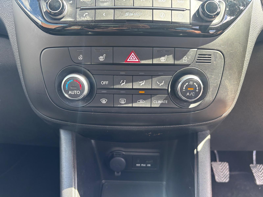 Kia Venga 1.6 4 Euro 6 White #58