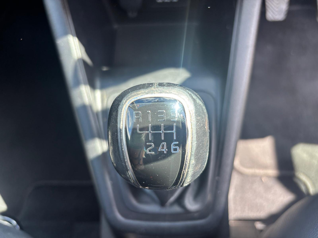 Kia Venga 1.6 4 Euro 6 White #57