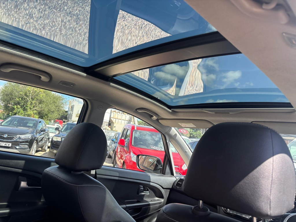 Kia Venga 1.6 4 Euro 6 White #50