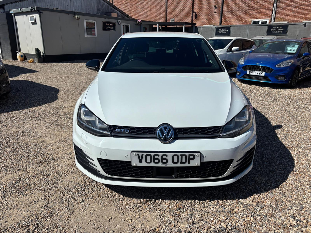 Volkswagen Golf 2.0 Tdi Bluemotion Tech Gtd Dsg Euro 6 Ss