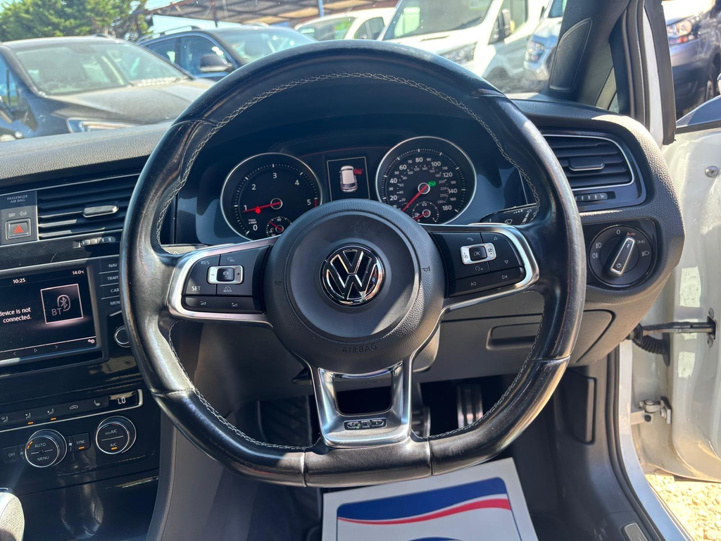 Volkswagen Golf 1.6 Tdi Bluemotion Tech Se Nav Euro 6 Ss Black #14