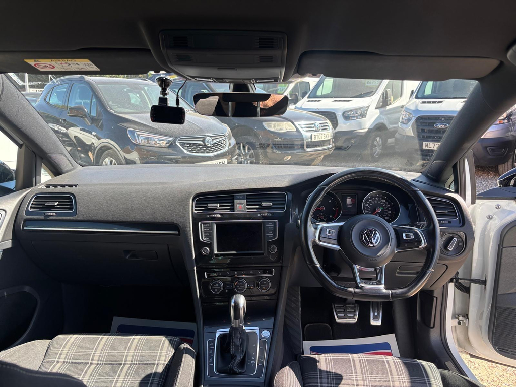 Volkswagen Golf 1.6 Tdi Bluemotion Tech Se Nav Euro 6 Ss Black #9