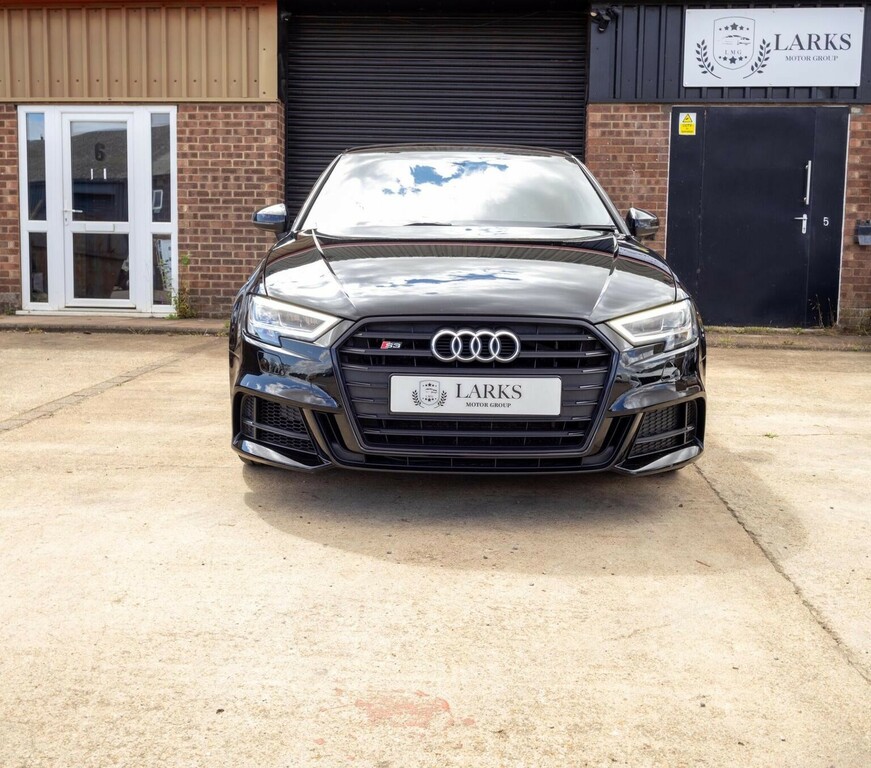 Audi S3 Hatchback 2.0 Tfsi Black Edition Sportback S Troni GN18JNL Black #4
