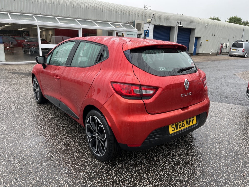 Renault Clio 1.2 16V Play SW66WPF Red #4