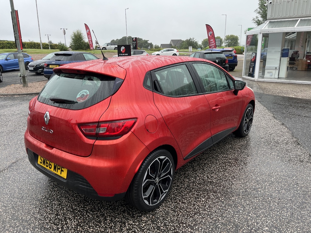 Renault Clio 1.2 16V Play SW66WPF Red #3