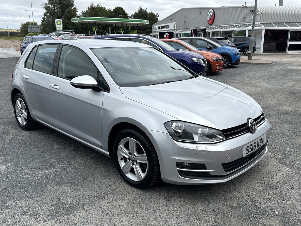 Volkswagen Golf 1.4 Tsi 125 Match Edition SS16NBA Silver #2