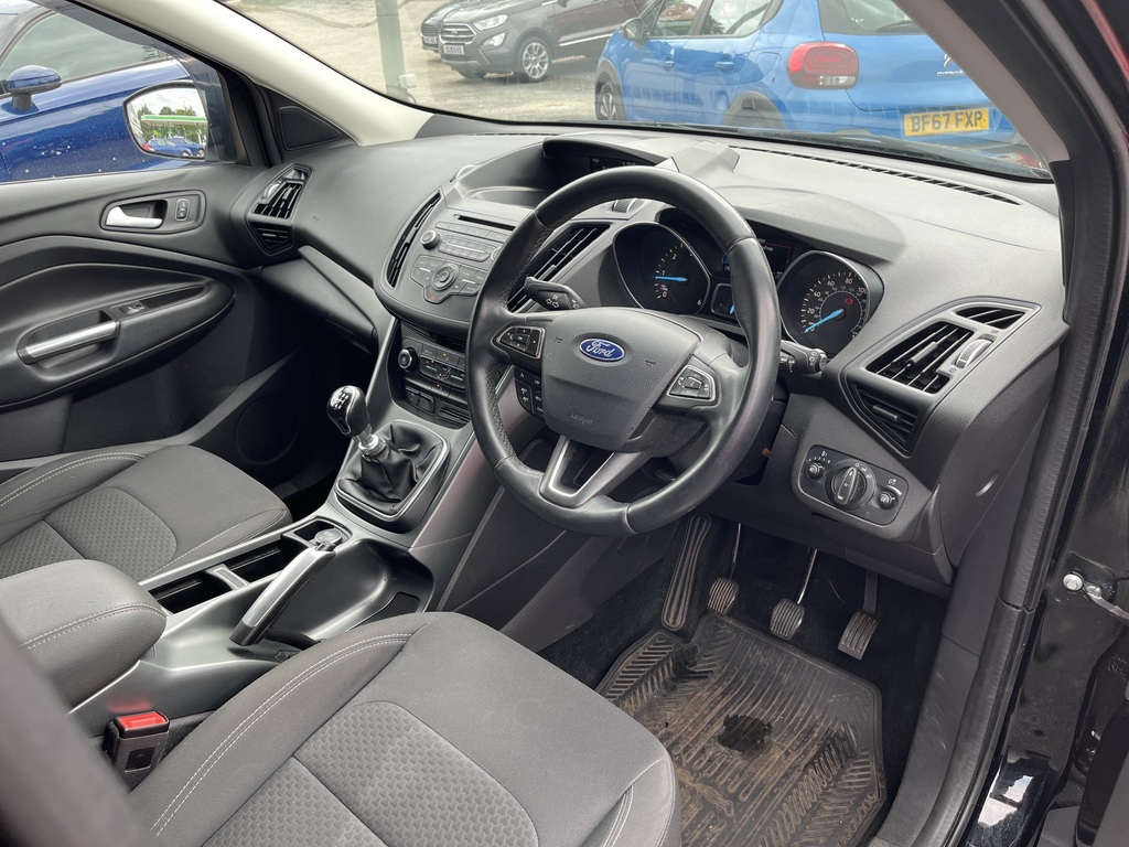 Ford Kuga 2.0 Tdci Zetec ST67SBX Black #2