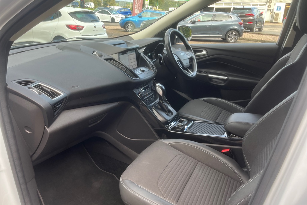 Ford Kuga 2.0 Tdci 180 Titanium White #2