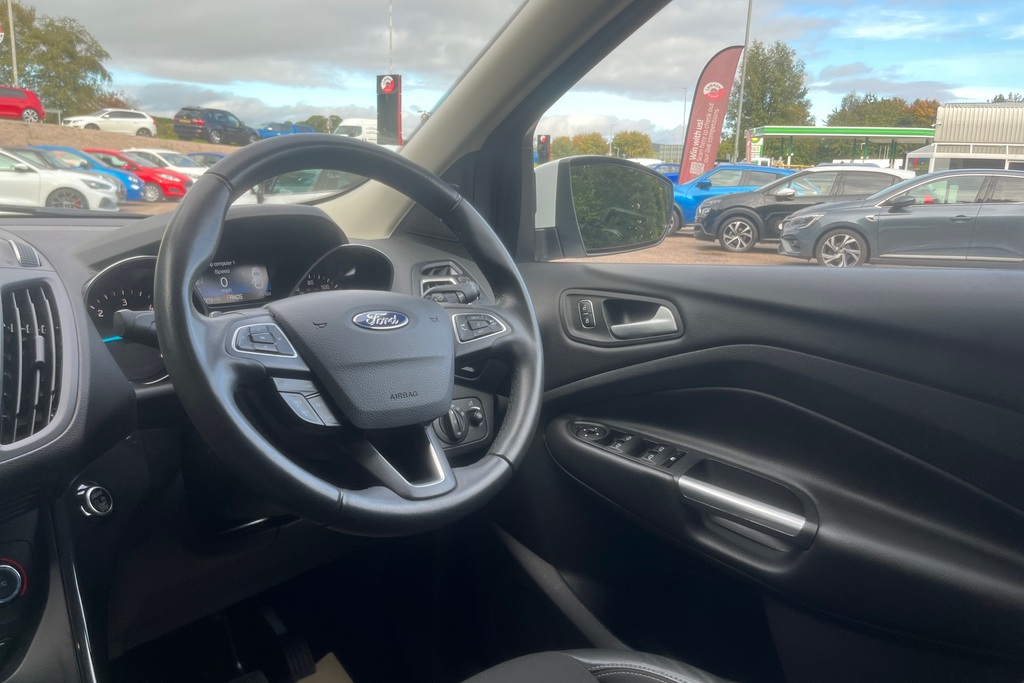 Ford Kuga 2.0 Tdci 180 Titanium X Black #11