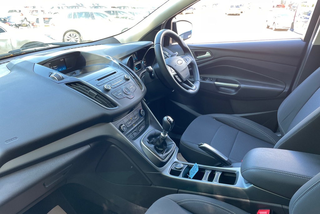 Ford Kuga 1.5 Ecoboost Zetec 2Wd Black #2