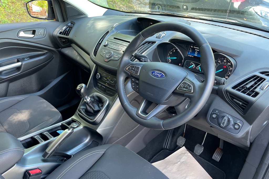 Ford Kuga 1.5 Ecoboost Zetec 2Wd Black #6