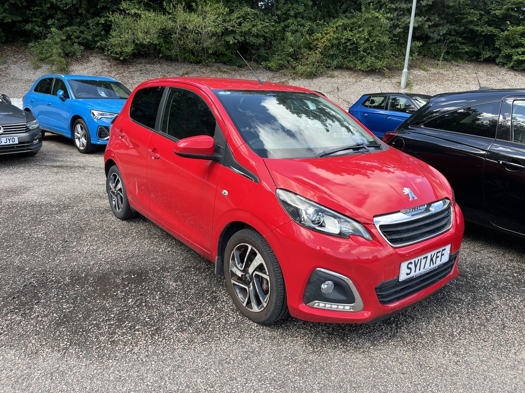 Peugeot 108 1.2 Puretech Allure Red