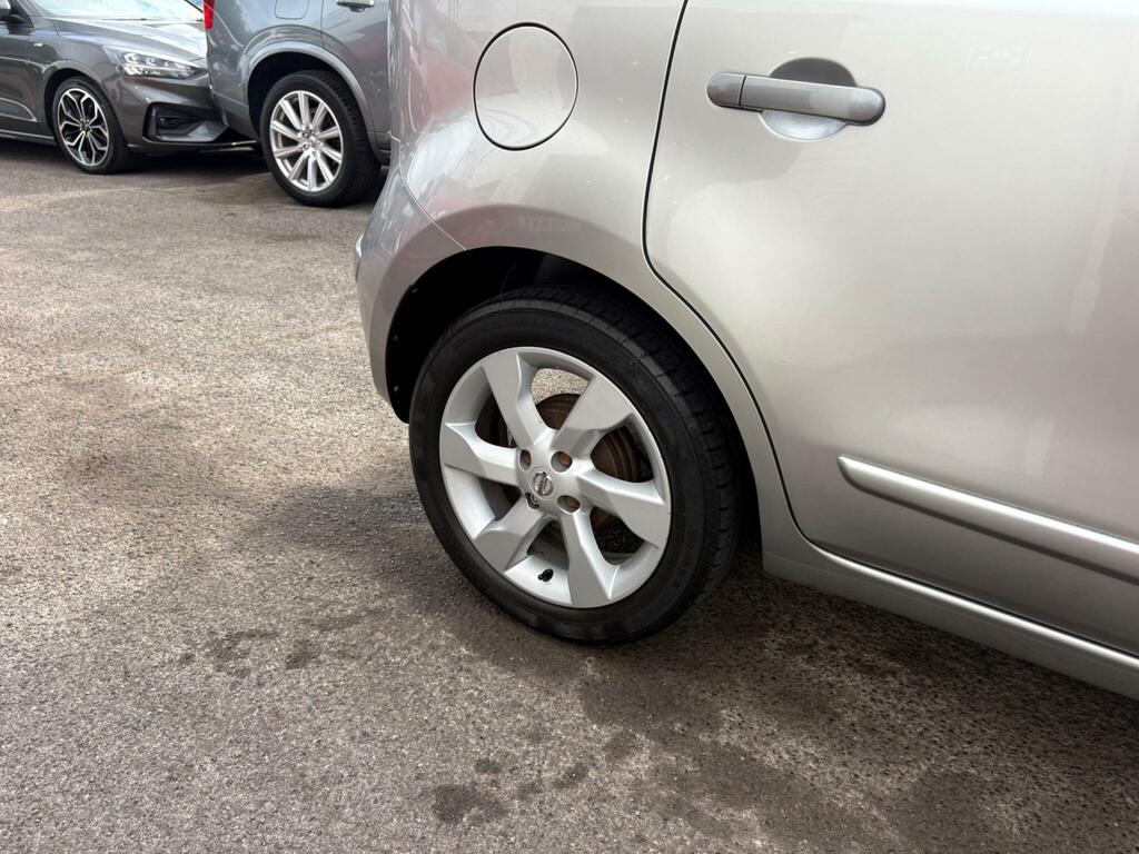 Nissan Note 1.6 16V Tekna Euro 5 Silver #6