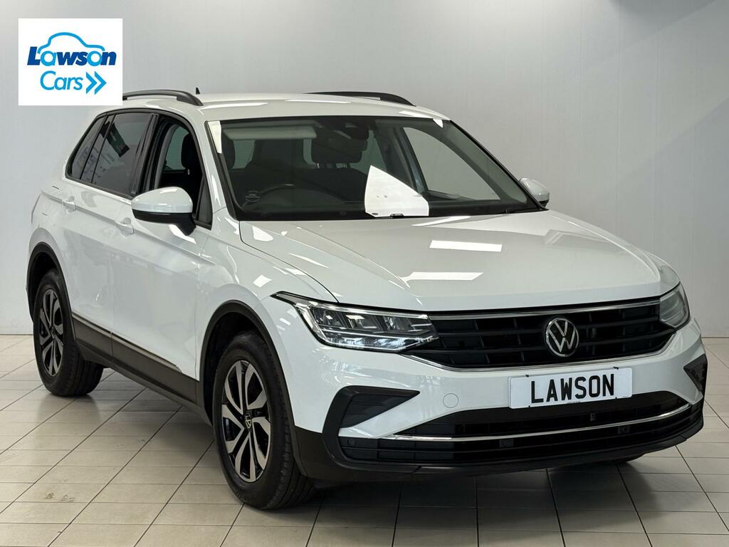 Volkswagen Tiguan Active White #3