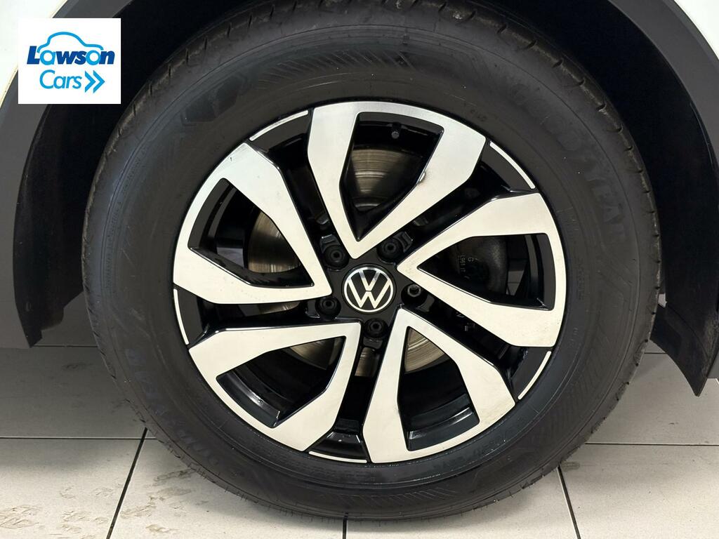 Volkswagen Tiguan Active White #5