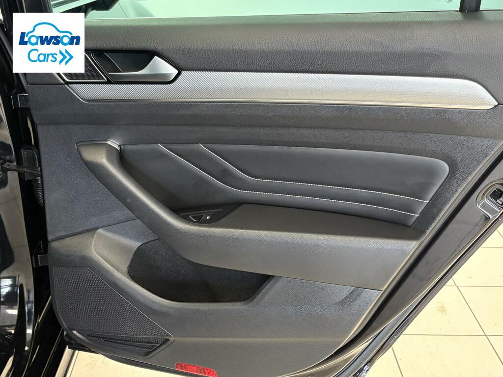 Volkswagen Passat 1.5 Tsi Evo R-line Estate Dsg Euro 6 S Black #5