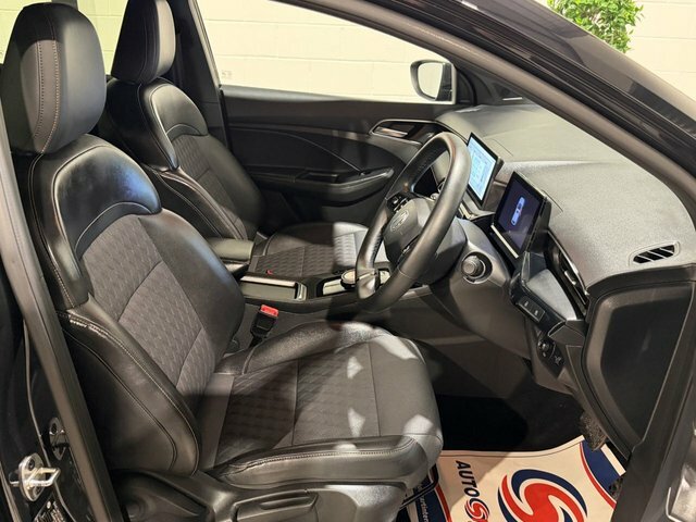 MG MG3 1.5 Hybrid Trophy Hatchback Hybrid Aut Grey #2