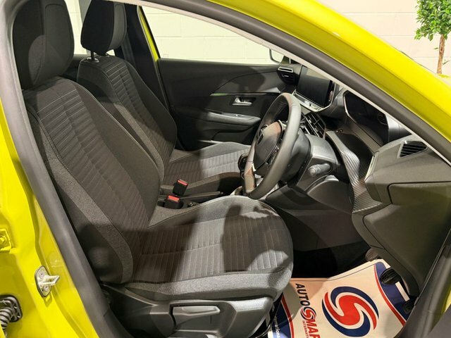 Peugeot 208 1.2 Puretech Active Hatchback Eu Yellow #2