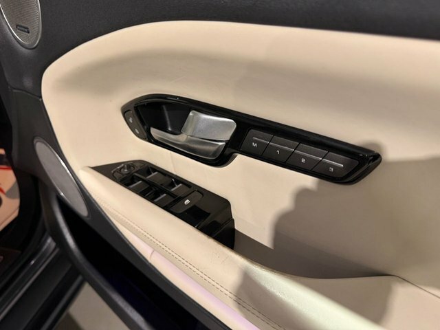 Land Rover Range Rover Evoque 2.0 Ed4 Se Fwd Euro 6 S S White #42