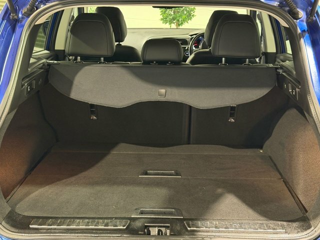 Renault Kadjar 1.3 Tce Iconic Suv Euro 6 Ss White #52
