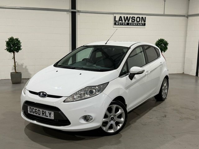 Ford Fiesta 1.6 Titanium Hatchback 134 G Km White #5