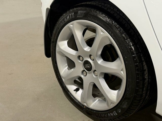 Ford Fiesta 1.6 Titanium Hatchback 134 G Km White #6