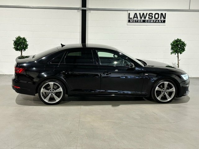 Audi A4 2.0 Tdi 35 Black Edition Saloon S Troni Black #4