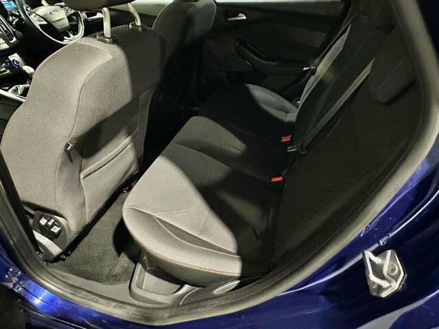 Ford Focus 1.0T Ecoboost St-line Hatchback Blue #3