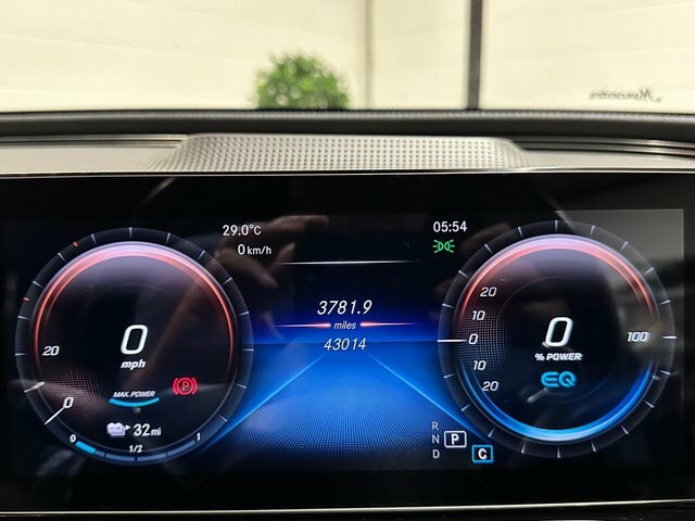 Mercedes-Benz EQC 400 300Kw Amg Line Premium 80Kwh Blue #39