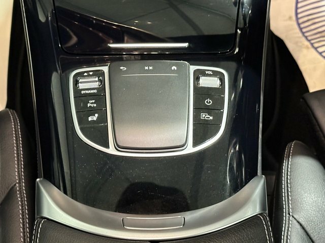 Mercedes-Benz EQC 400 300Kw Amg Line Premium 80Kwh Blue #32
