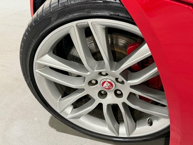 Jaguar F-Type 3.0 Supercharged V6 Silver #60
