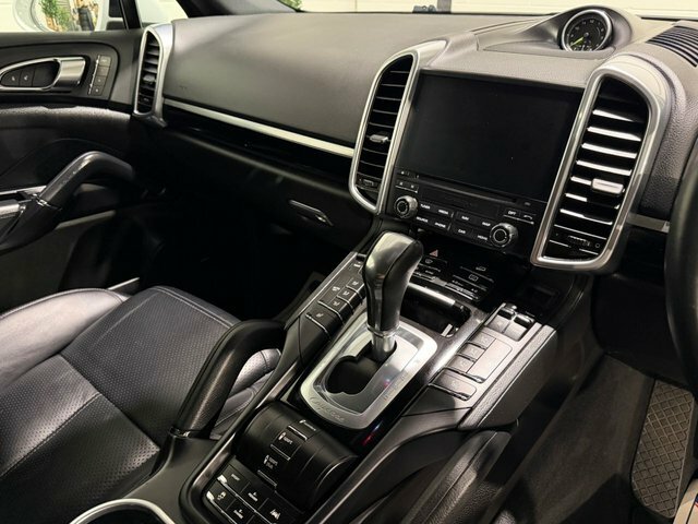 Porsche Cayenne Black #53