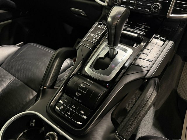 Porsche Cayenne Black #52