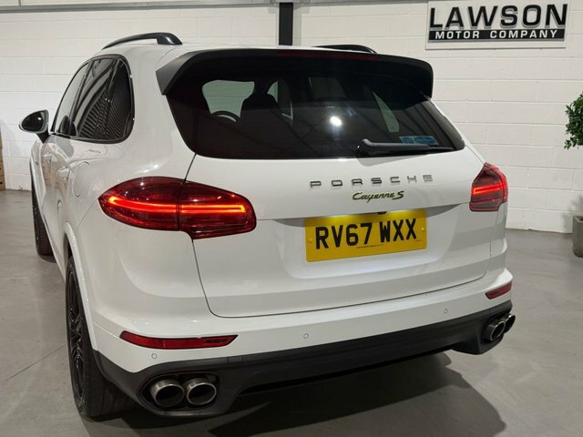 Porsche Cayenne Black #92