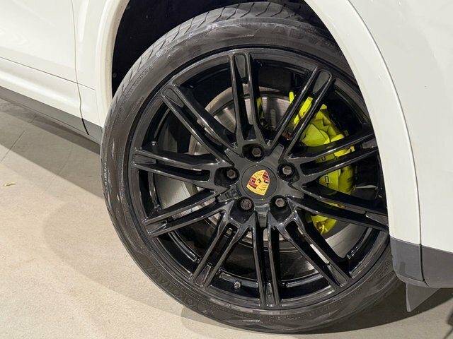 Porsche Cayenne Black #9
