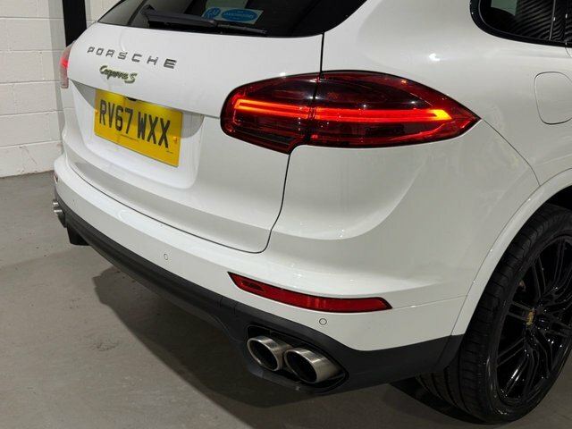Porsche Cayenne Black #24