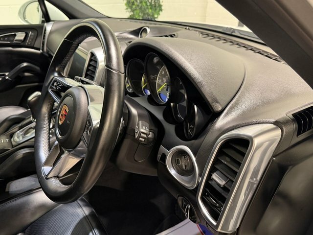 Porsche Cayenne Black #28