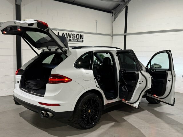 Porsche Cayenne Black #22